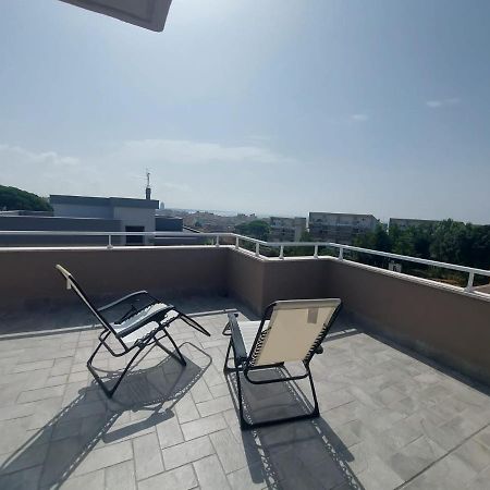 Terrazza Delle Rose Lägenhet Nettuno Exteriör bild