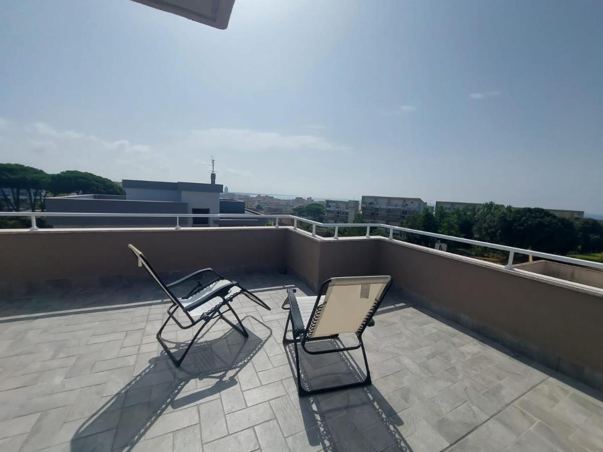 Terrazza Delle Rose Lägenhet Nettuno Exteriör bild