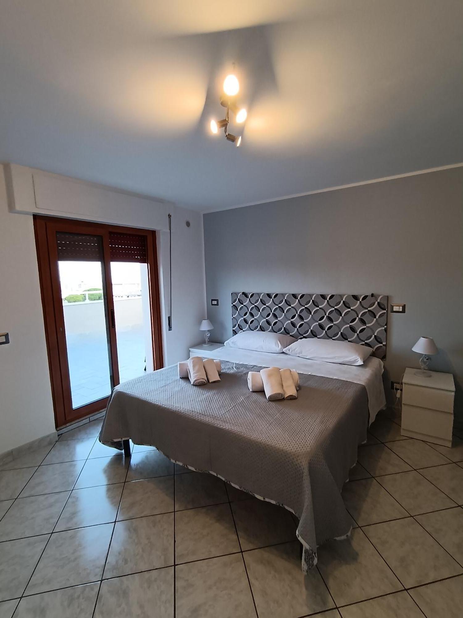Terrazza Delle Rose Lägenhet Nettuno Exteriör bild